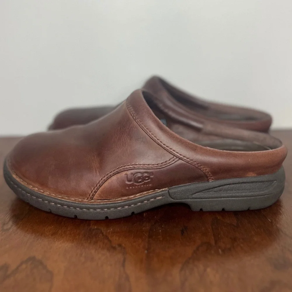 UGG Leather Clogs Mules Brown Slip On Shoes Men's Size 9.5 Comfort Fit